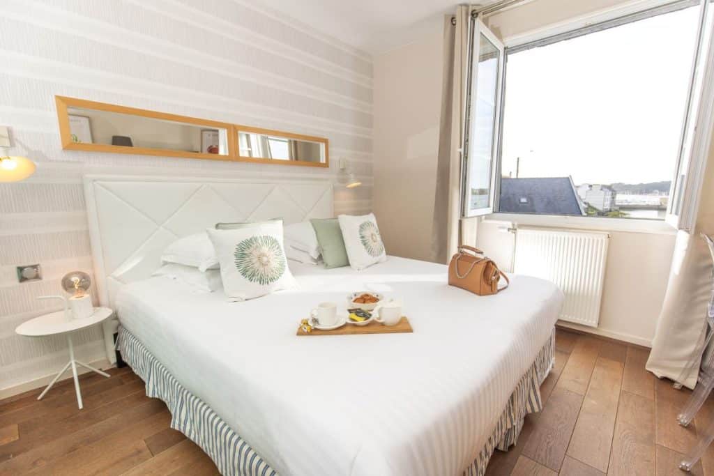 chambre de L'Hôtel La Baie des Anges en Bretagne